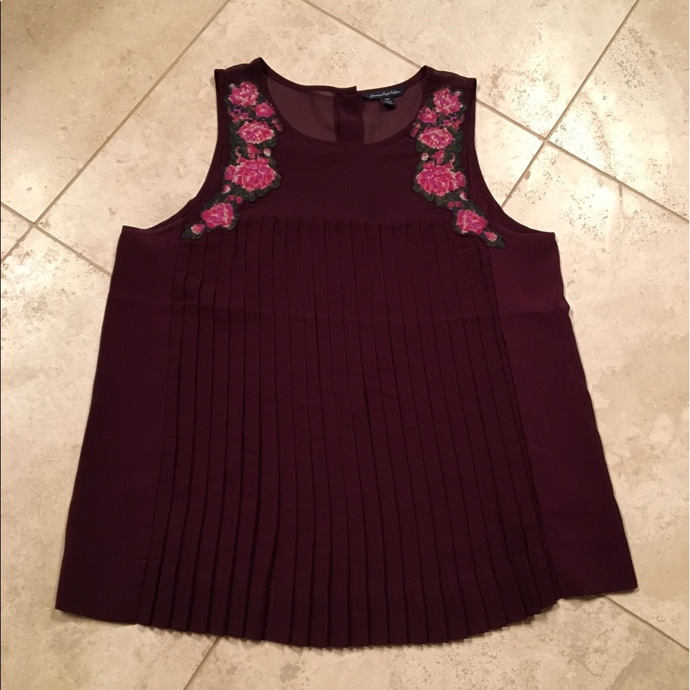 AEO maroon rose-embroidered pleated sleeveless top